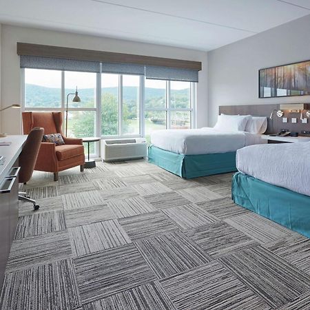Hilton Garden Inn Corning Downtown Ngoại thất bức ảnh
