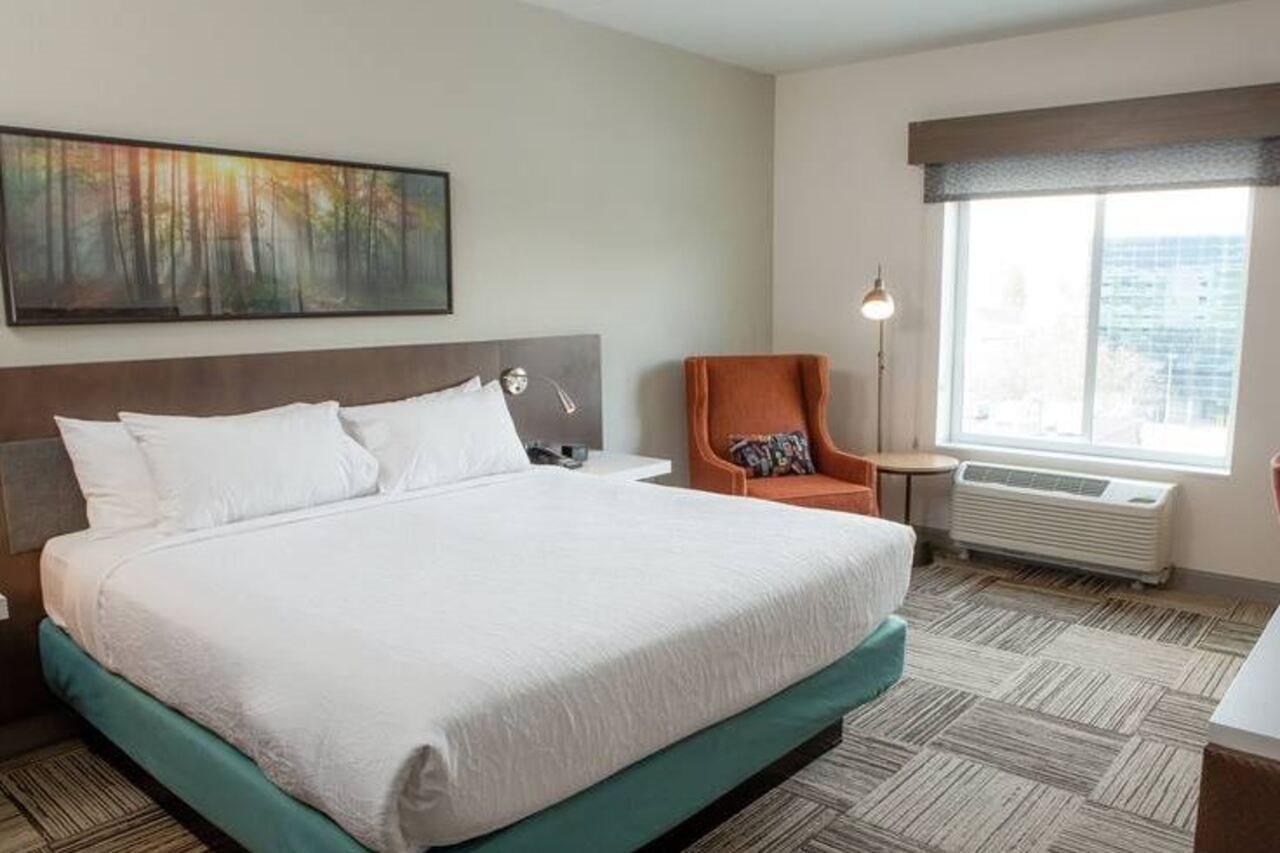 Hilton Garden Inn Corning Downtown Ngoại thất bức ảnh